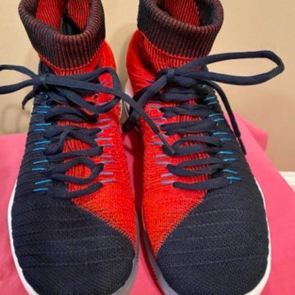 Nike Hyperdunk 2016 Flyknit Sz 7